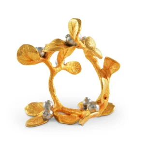 golden winter berry napkin ring